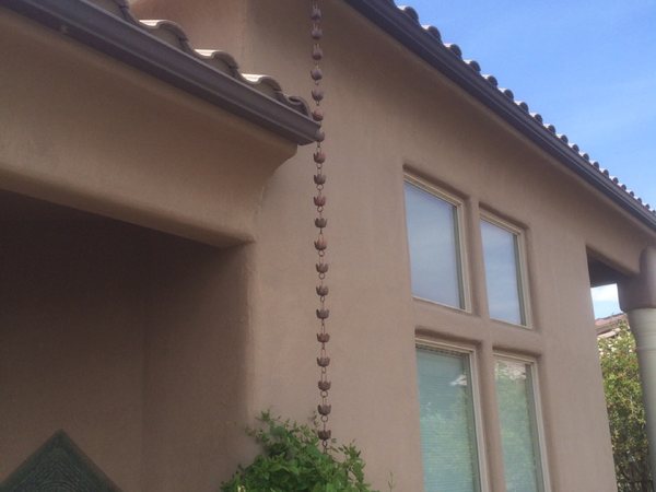 City Seamless rain chain detail for a custom gutter project.